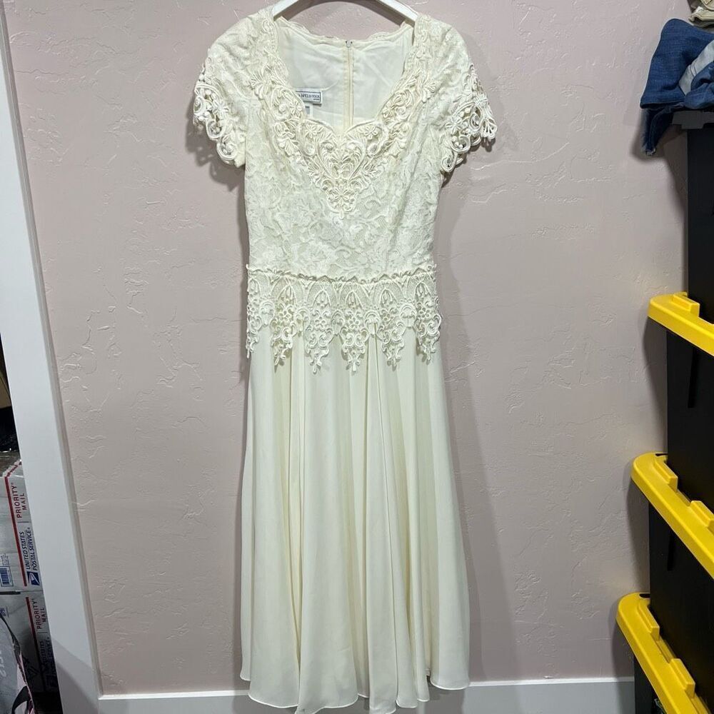 Vintage Jessica McClintock ivory lace bridal dress